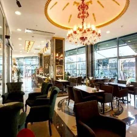 Oezay Istambul
